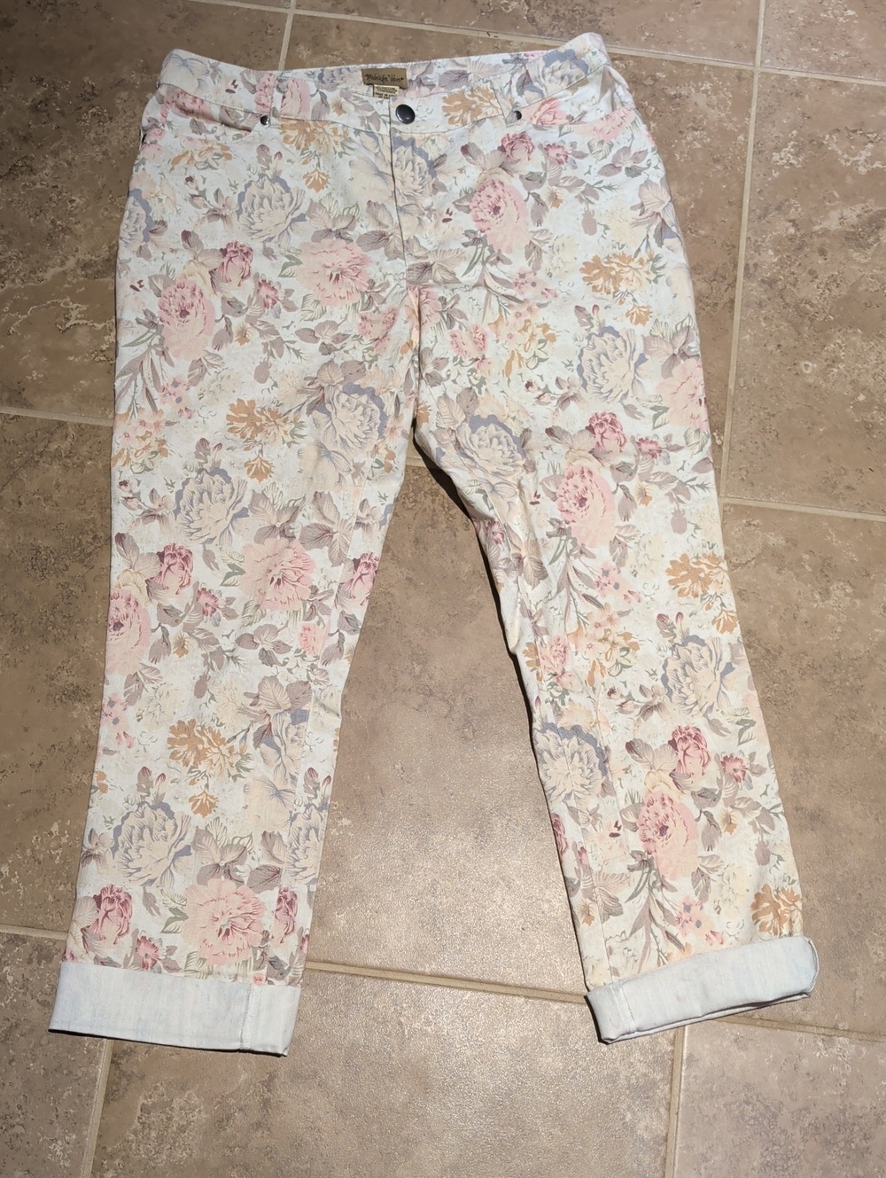 Midnight Velvet Cream Floral Cropped Jeans with Pastel Blooms
